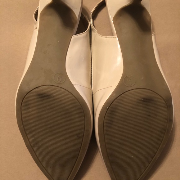 Beige kitten heel pumps - Picture 3 of 4